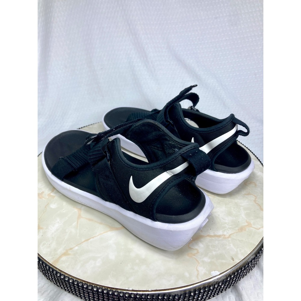Nike Vista Strappy Sport Casual Sandals Women 10 Black White Adjustable Outdoor - Picture 8 of 14